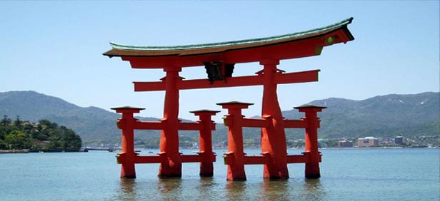 itsukushima-shrine-japan